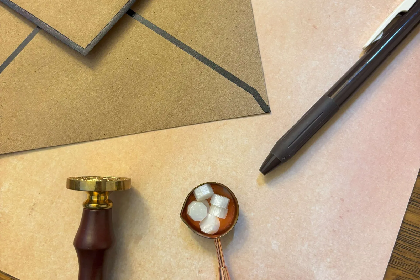 Pen pal kit