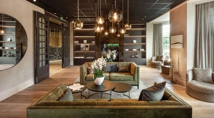 Hotel Britannia, Elizabetlaan 85 — 1928 villa by architect Buylaert