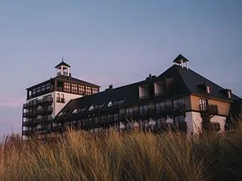 Strandhotel Cadzand by Piet Boon