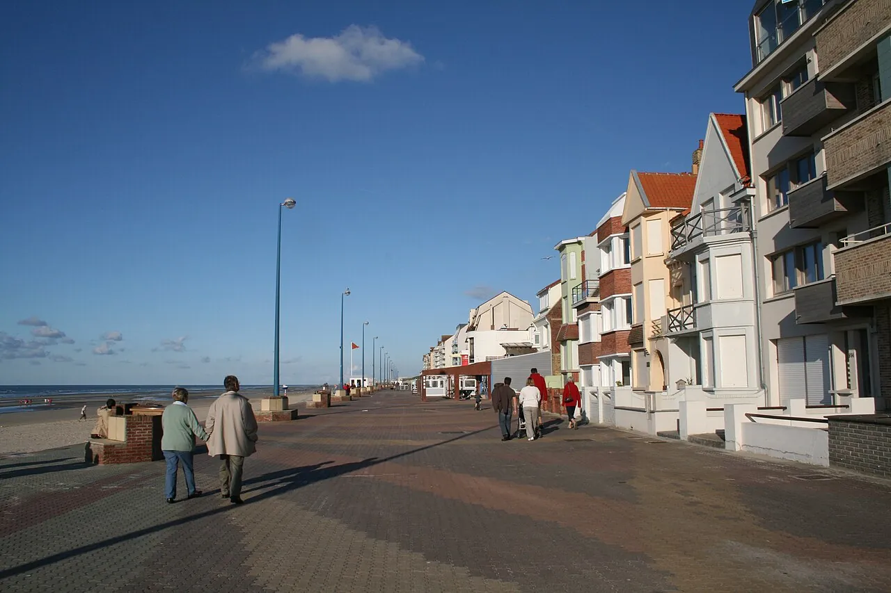 Bray-Dunes digue — Grand Site de France dune belt, 10 km of uninterrupted beach