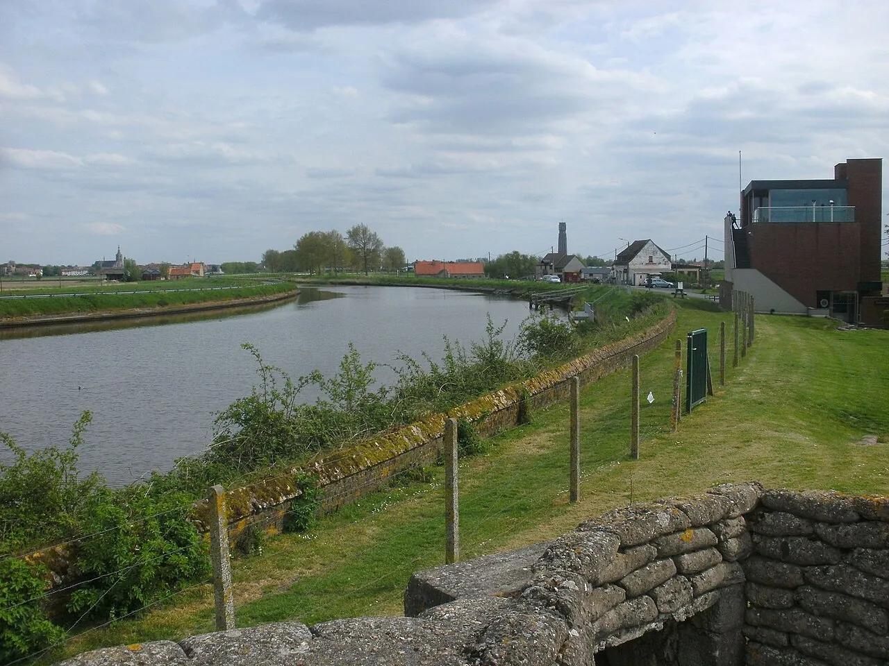The Trench of Death (Dodengang) — preserved sandbag-concrete trenches on the Yser bank