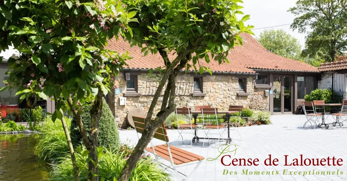 Cense de Lalouette, an 18th-century renovated farm with stone courtyard