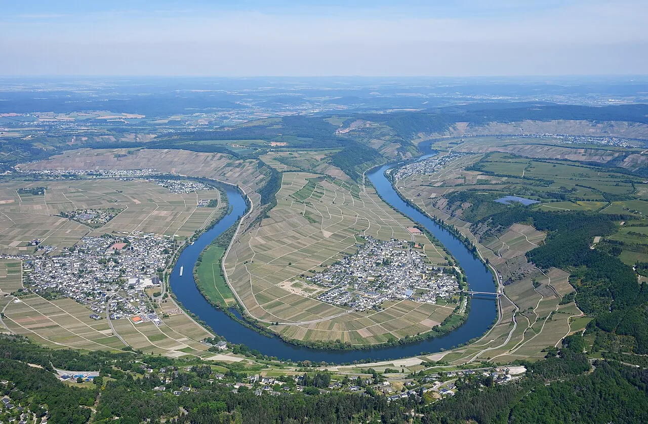 Aerial view of the Mosel hairpin at Trittenheim