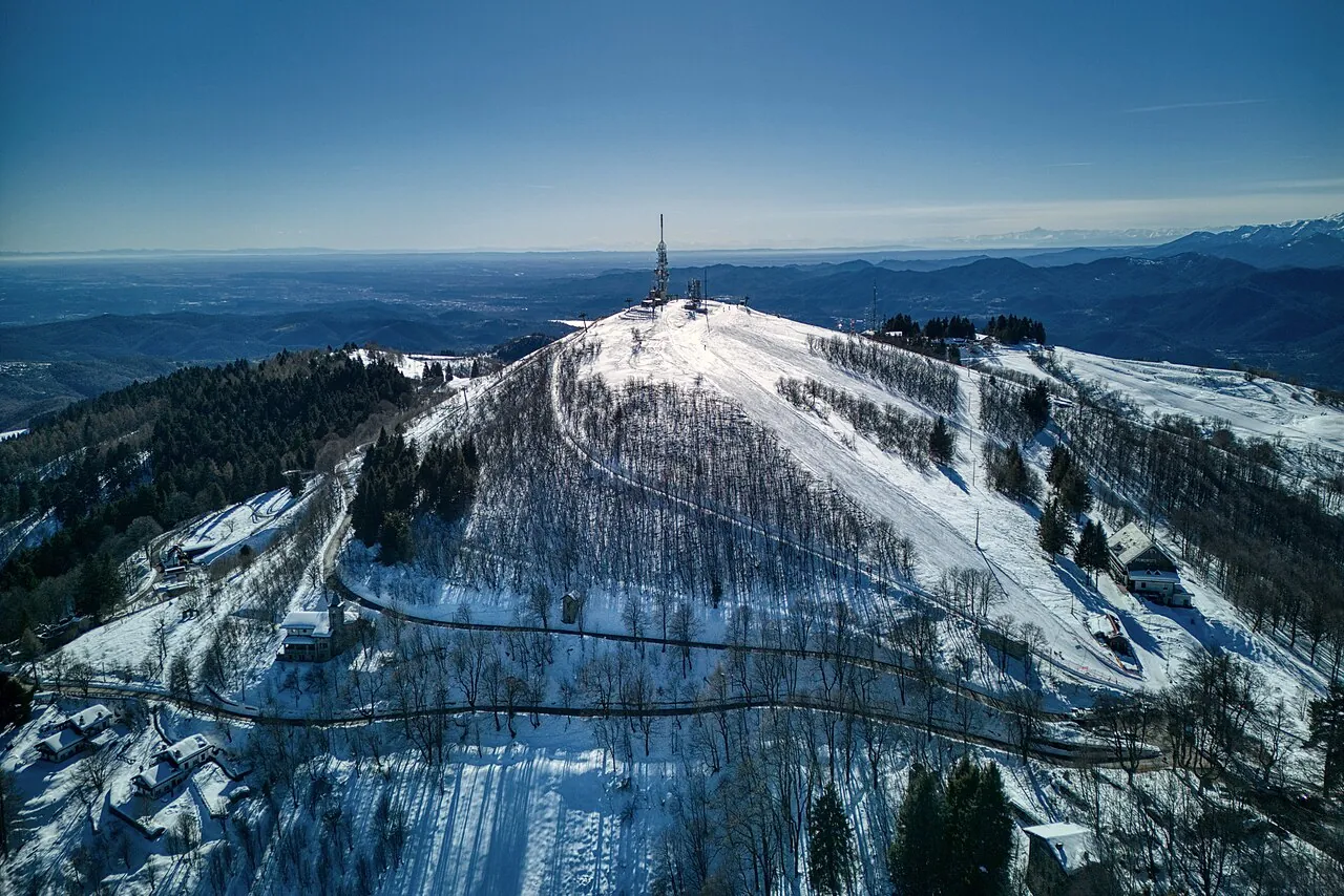 Monte Mottarone summit panorama
