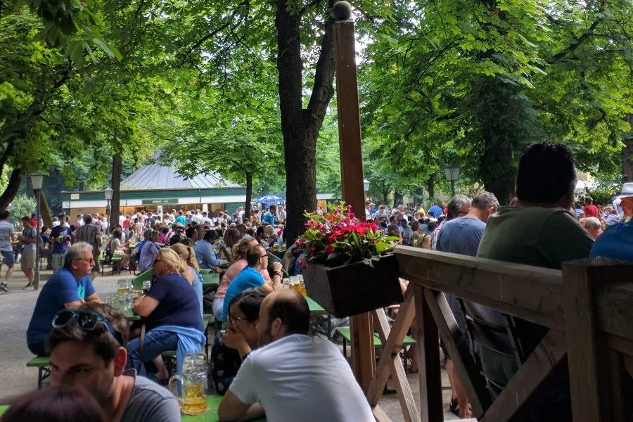 Chinesischer Turm biergarten