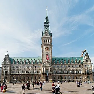 Hamburg Rathaus near Fairmont
