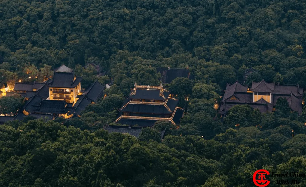 Lingyin Temple, Hangzhou — Song-dynasty Buddhist complex in the hills