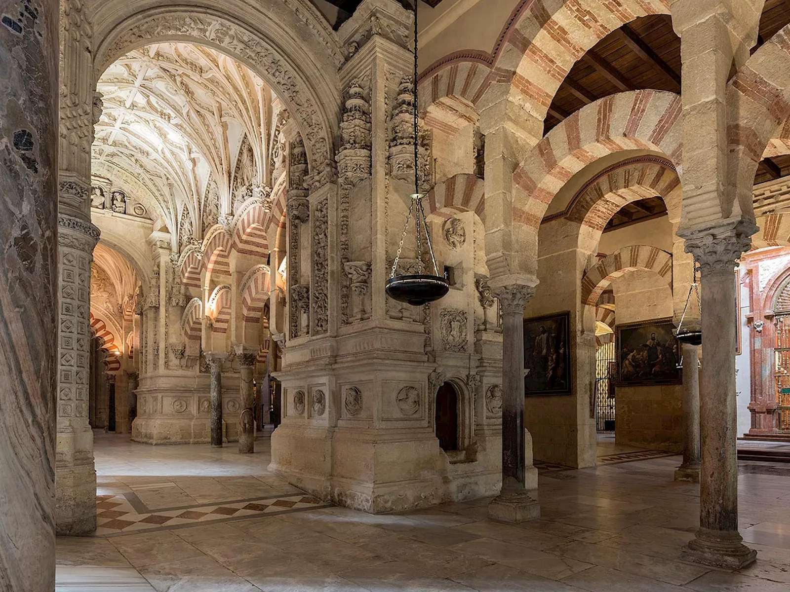 Mezquita-Catedral de Córdoba exterior