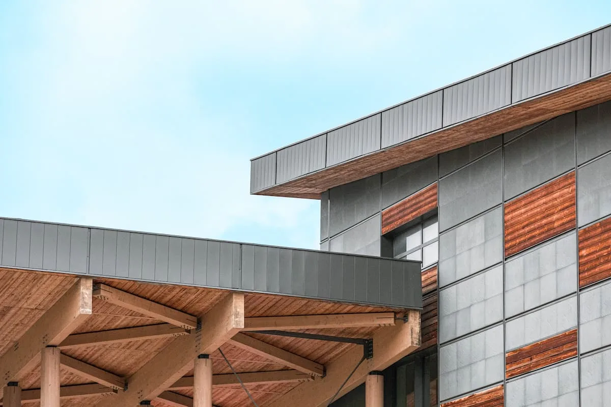 Le Palais sports complex — indoor pool, Megève
