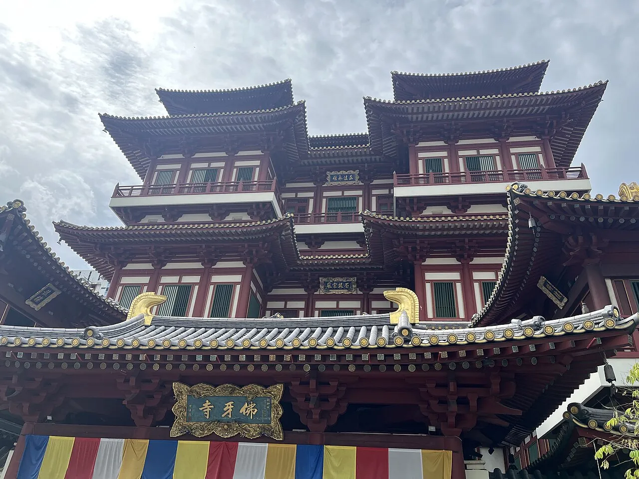 Buddha Tooth Relic Temple, Chinatown, Singapore