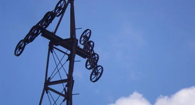 Remains of the emery aerial ropeway on Naxos