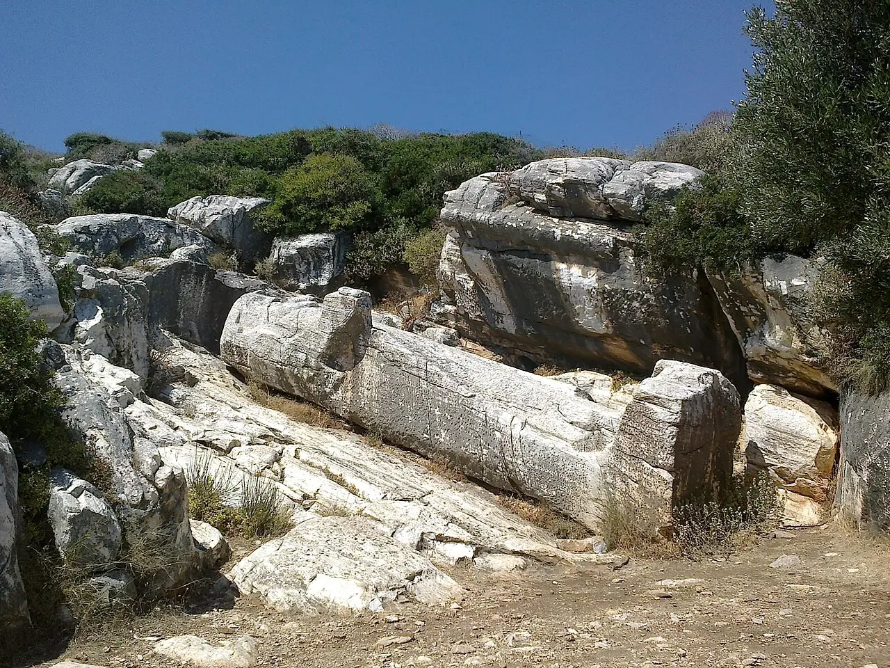 The 10.7 m unfinished kouros lying in the quarry at Apollonas, Naxos